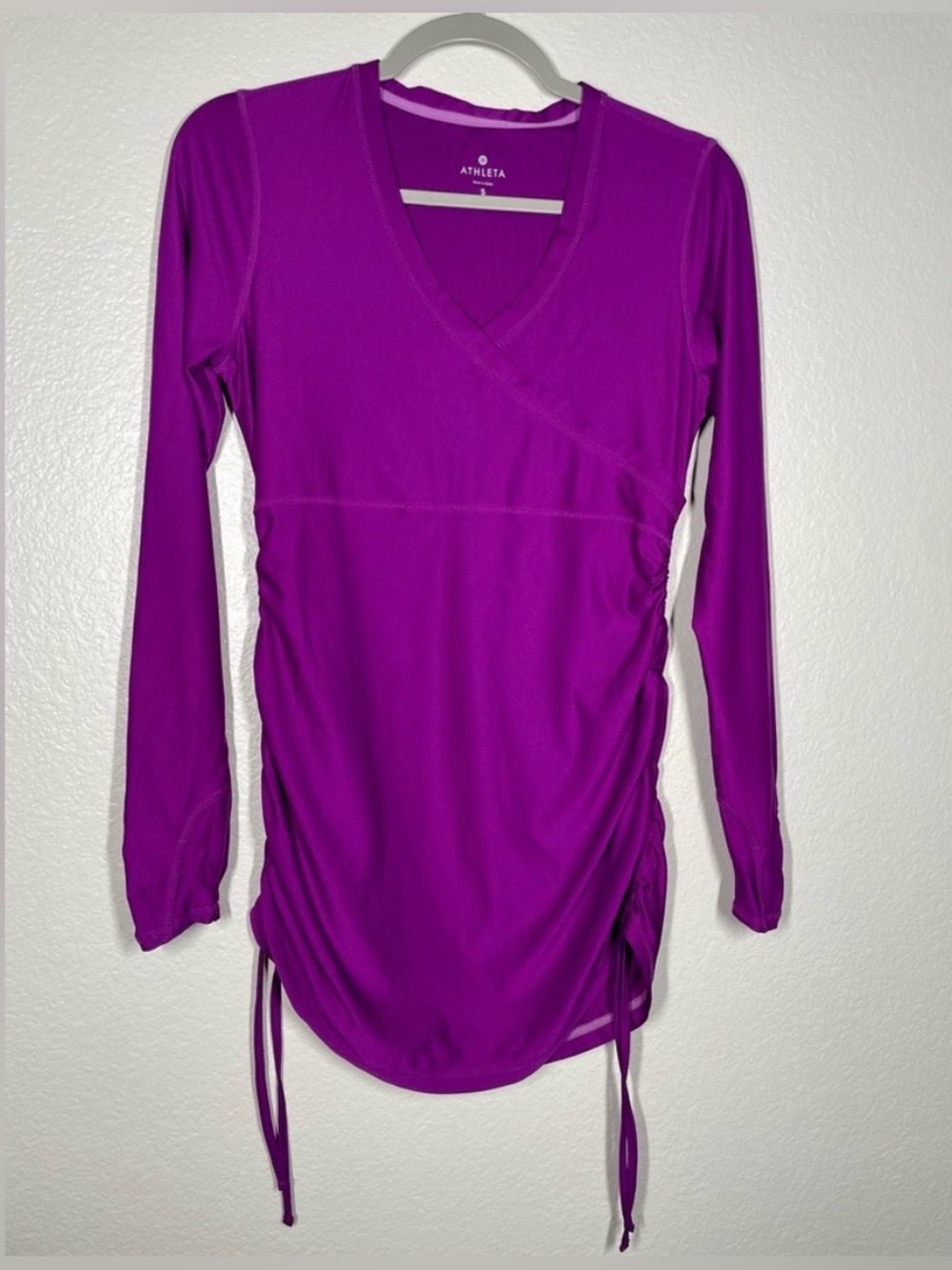 Athleta Cover-up, Long Sleeve, Adjustable Cinched Side.  Purple. Women’s small.
